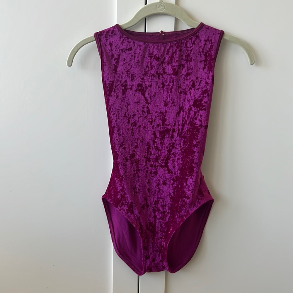 Yumiko Leotard